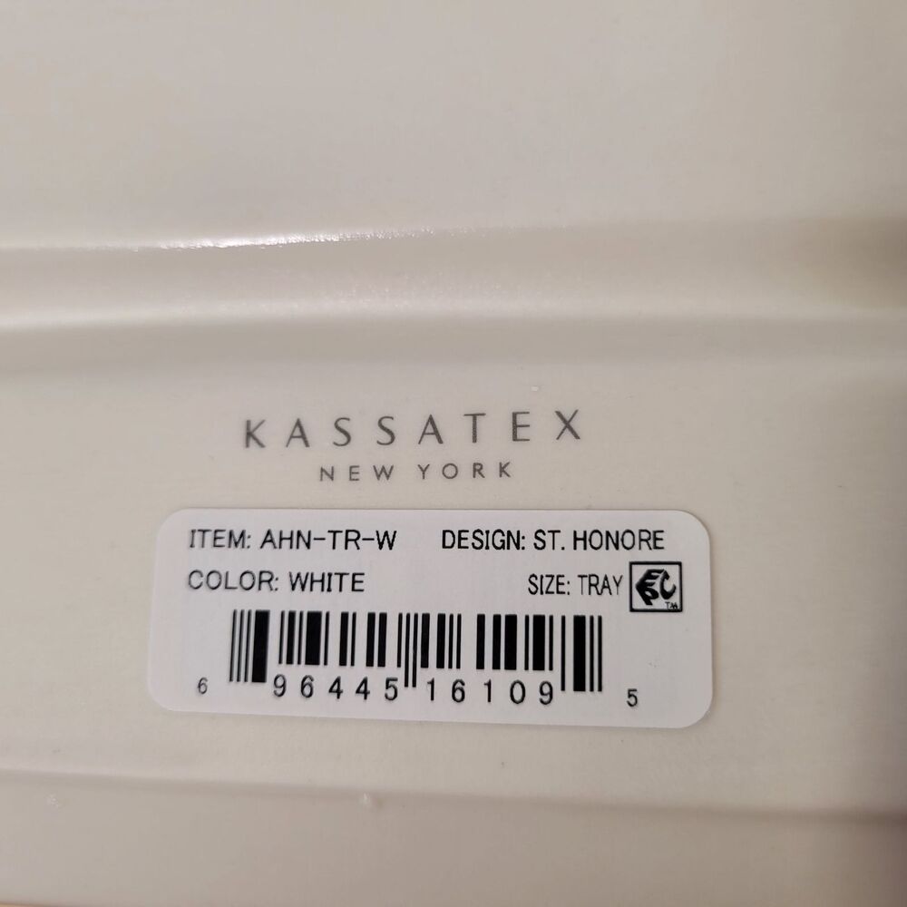Kassatex St. Honore Rectangular Porcelain Tray With Gold Trim Bath Accessories - Picture 4 of 11